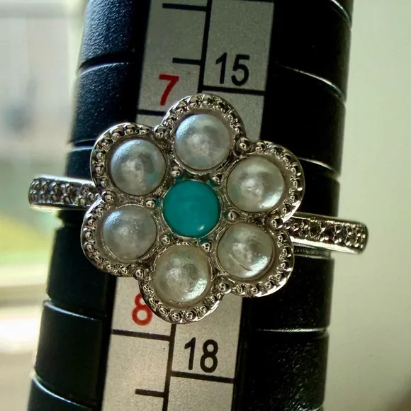 NEW! Pretty Bird Jewelry Flower Ring with Turquoise Center and Pearl Accents - Picture 8 of 13